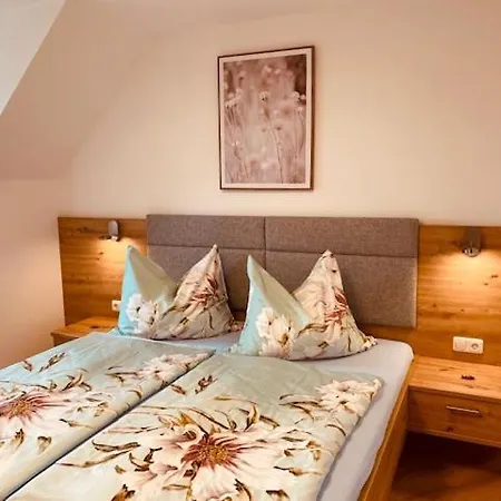 Almtalhotel In Pettenbach