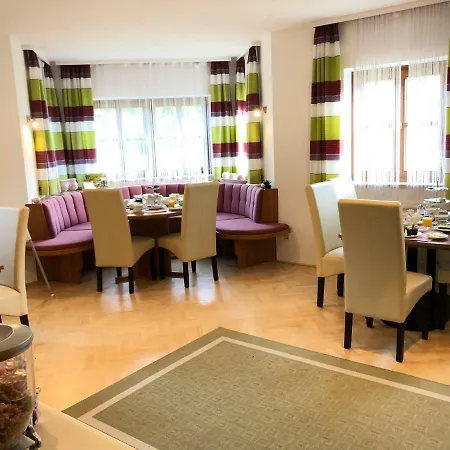 Almtalhotel * Pettenbach