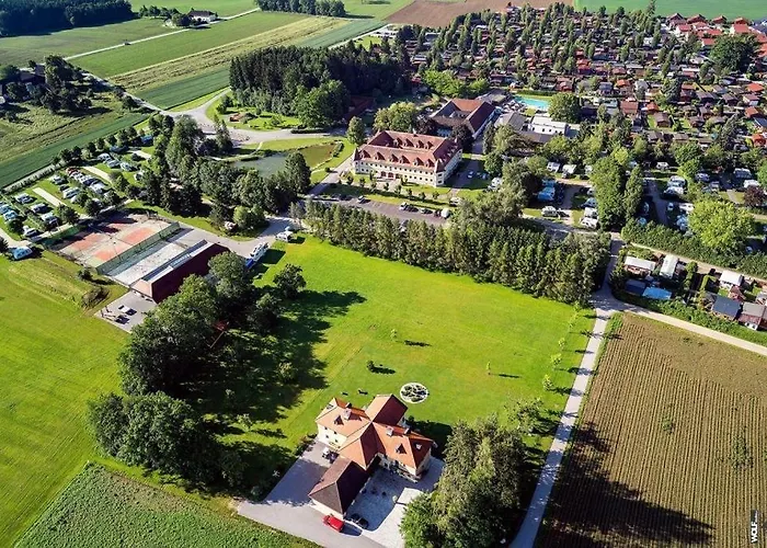 Almtalhotel In アパート Pettenbach