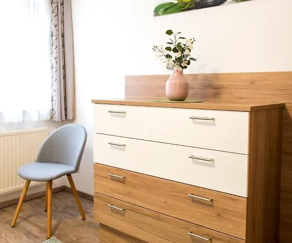 Almtalhotel In Apartman Pettenbach