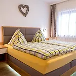 Almtalhotel In Pettenbach