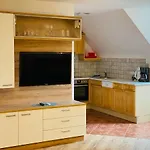 아파트 Almtalhotel In