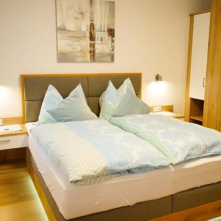 Almtalhotel In דירה